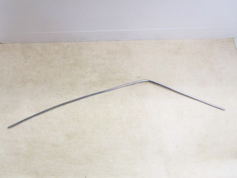 ニッサン純正★フェアレディZ(2by2)ルーフ横メッキ.サッシュ.モール右★ピラー日産S30Z.GS30.HS30.PS30旧車★中古品G-00028拍卖