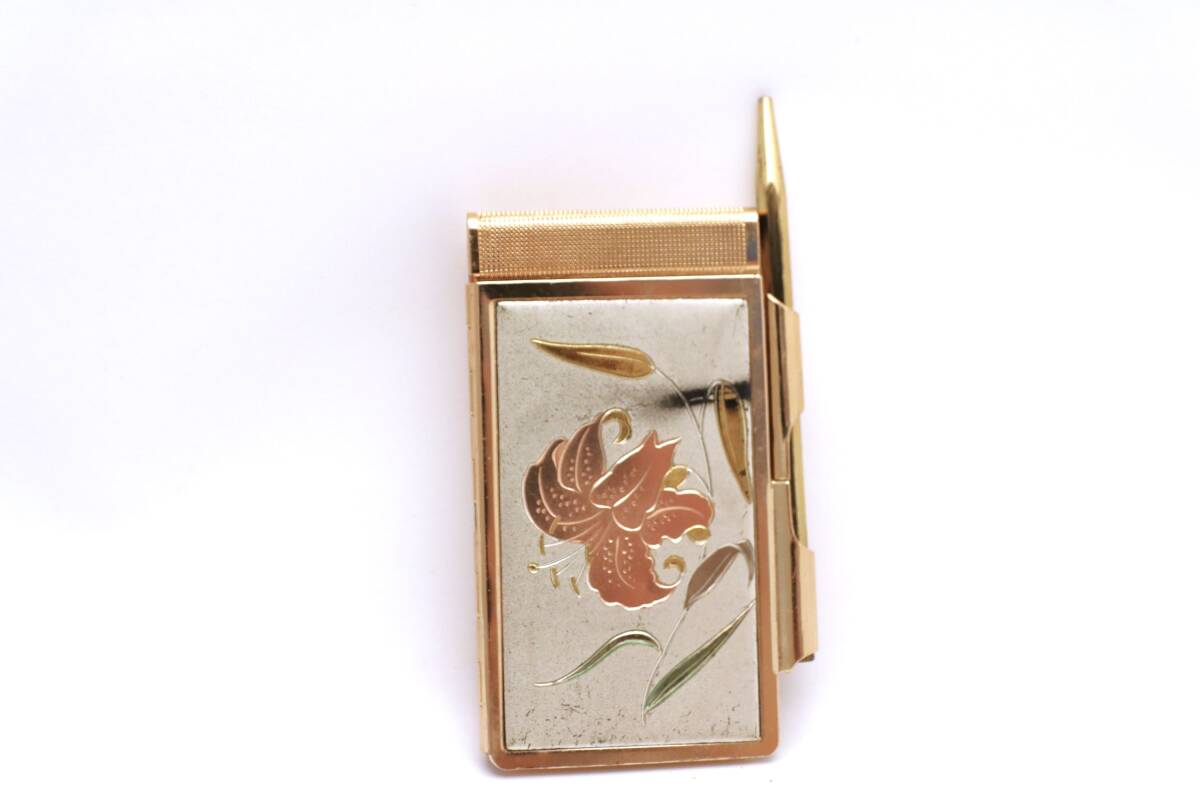 昭和レトロ 彫金 メモ帳(アンティーク/小物/雑貨/金/ゴールド/花柄/古道具/ヴィンテージ/手彫り/ハードタイプ/カードケース)拍卖