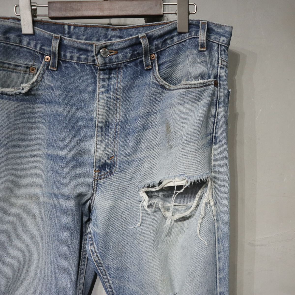 【即決】Levi's 517 リーバイス ブーツカット フレア デニムパンツ インディゴブルー 青 クラッシュ ダメージ USA アメリカ製 古着 W36 L32拍卖