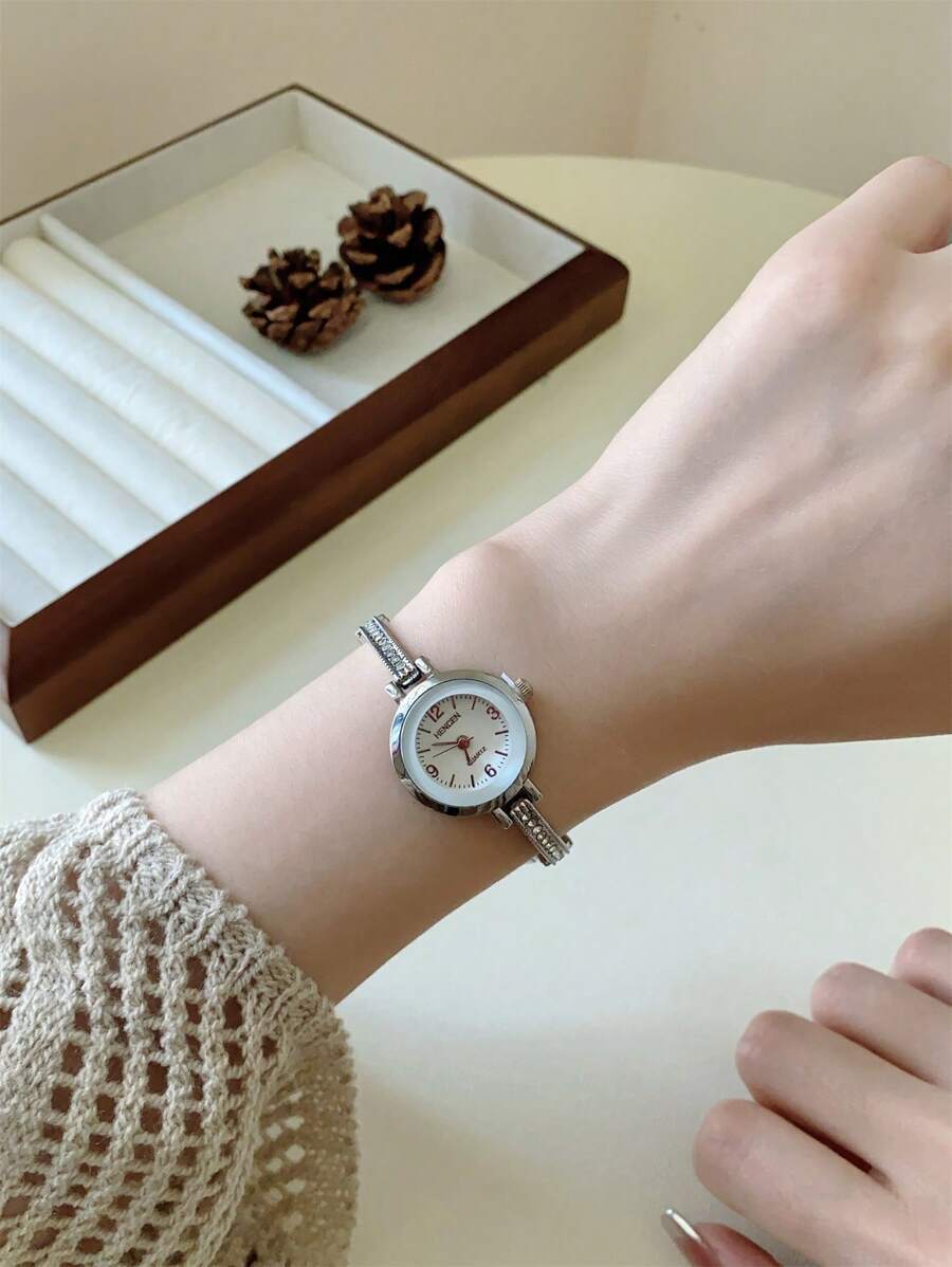 腕時計 レディース クォーツ 1個 シンプルなスリムストラップ レディース腕時計、ファッショナブルでエレガントなゴールドカラー ブ拍卖