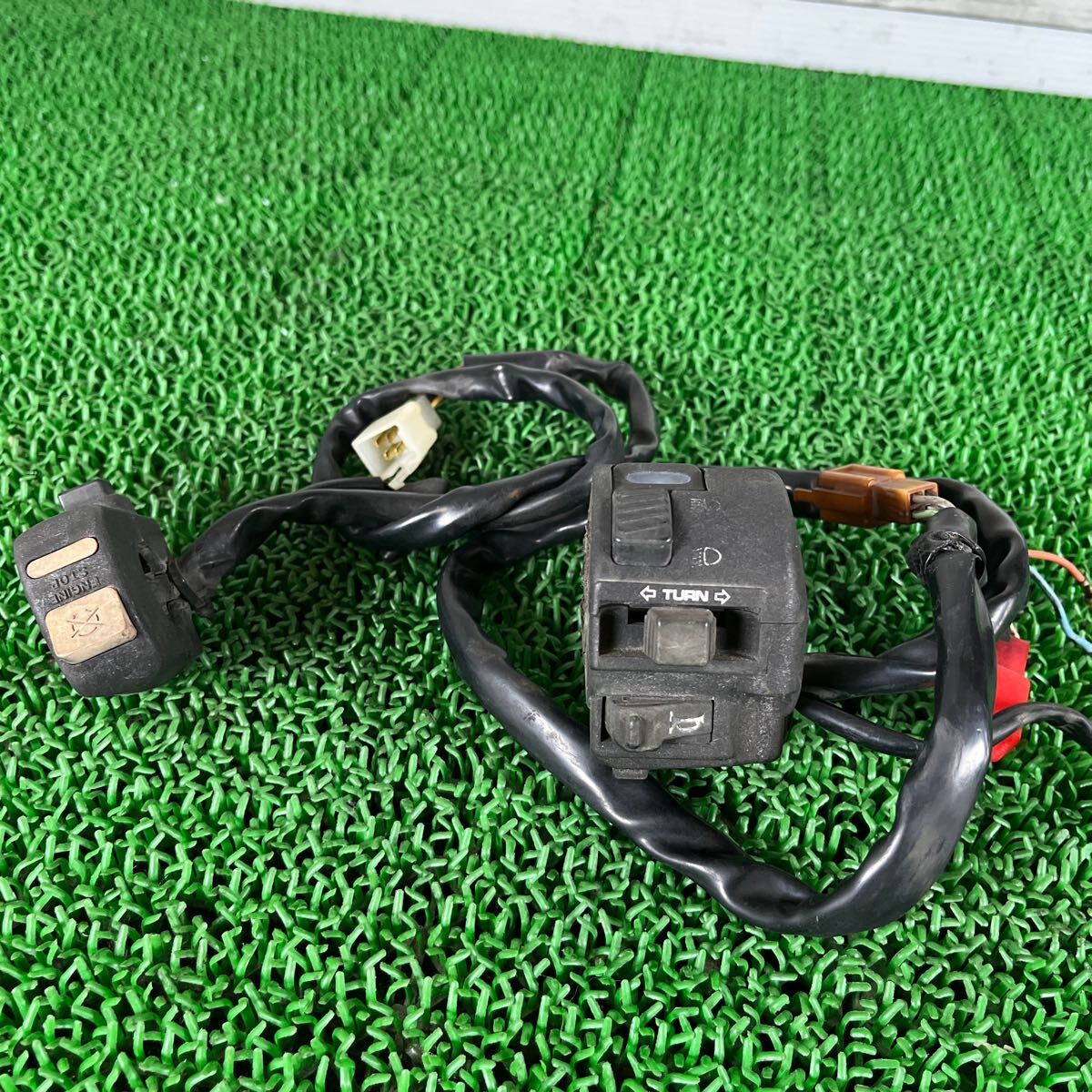 HONDA TL125S ハンドルスイッチ 左右セット拍卖