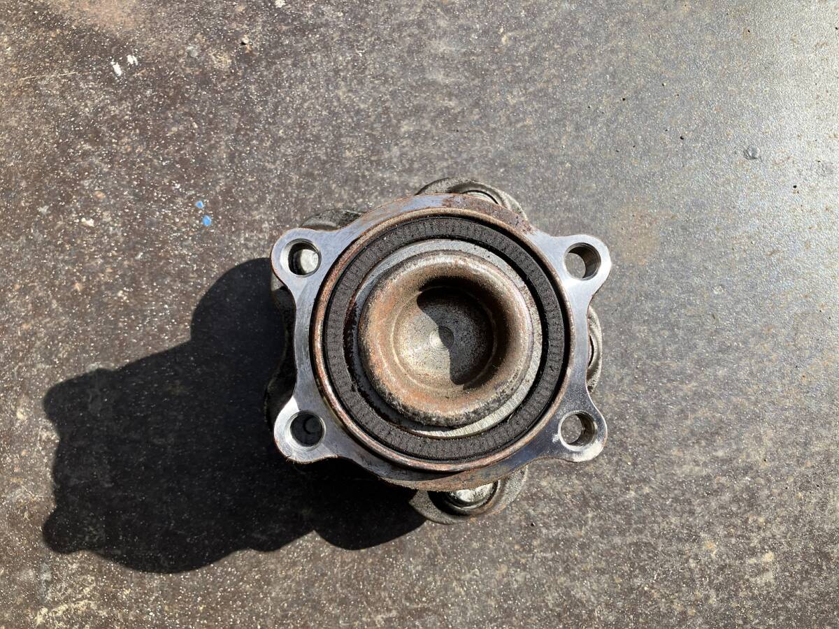 TE52 エルグランド リアハブ拍卖