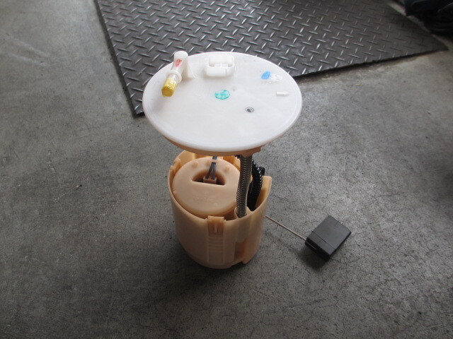 スイフト② H26 燃料ポンプ ZC72S フューエルポンプ拍卖