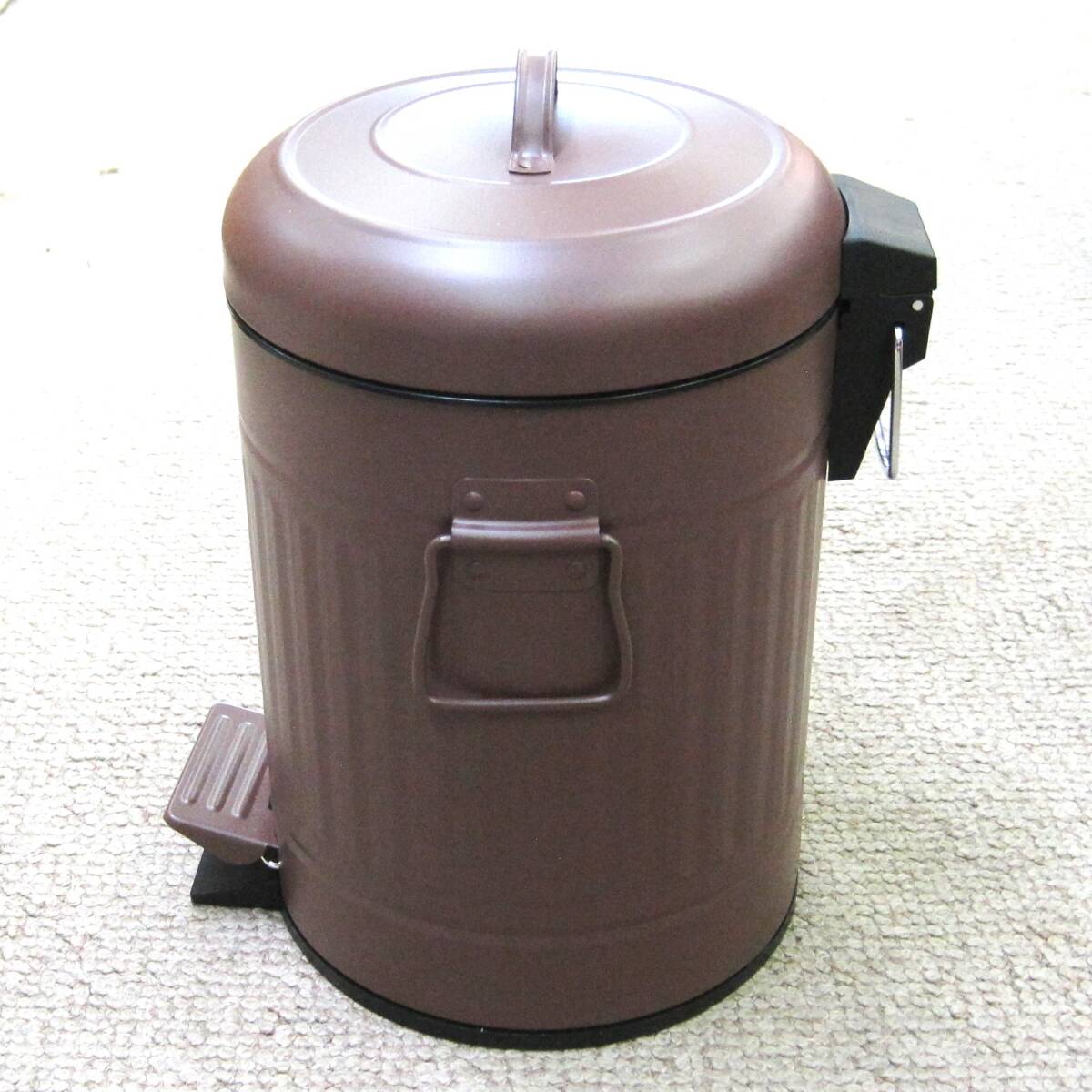 ごみ箱 スチールラウンドペダルペール 5L ブラウン 34740 拍卖