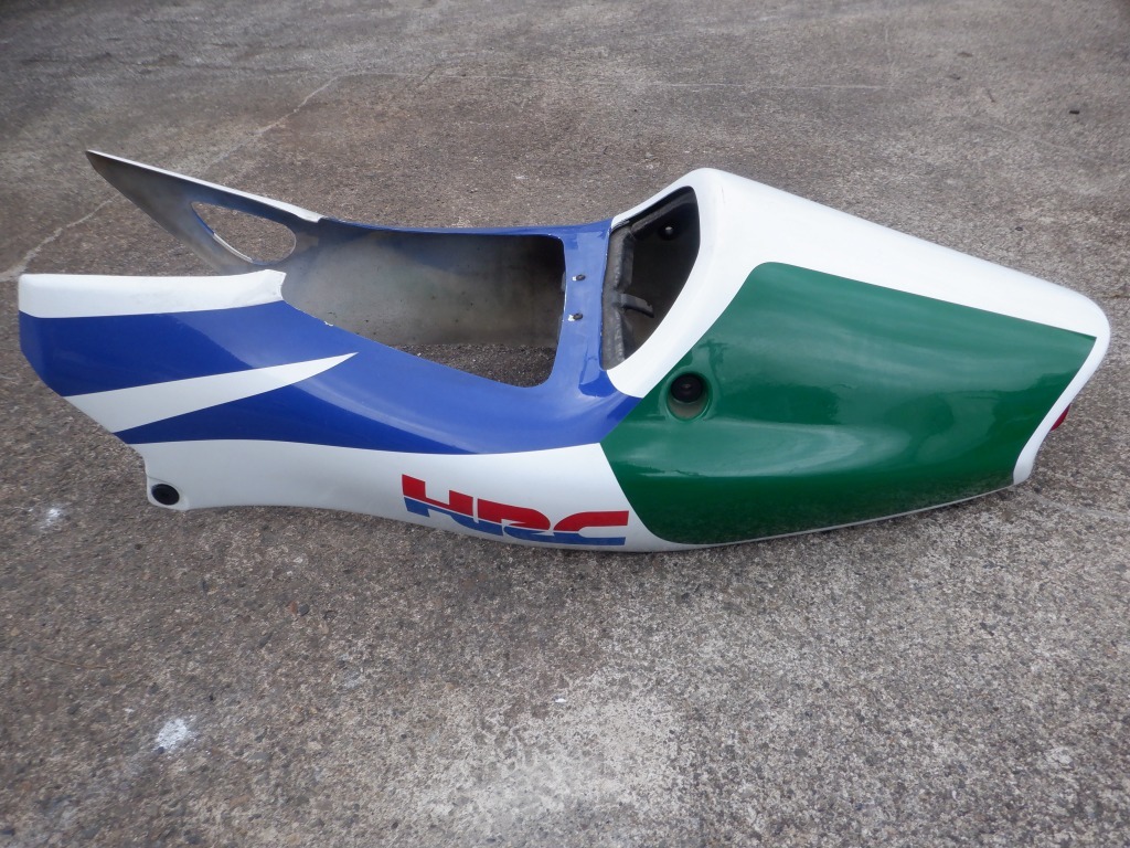 NSR250 MC28 社外シングルシートカウル 青/白 テールランプ付き!綺麗め!拍卖