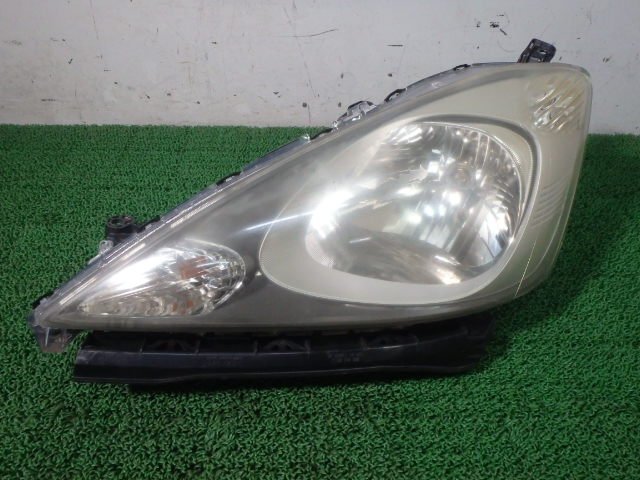 ●フィット GE7 左ライト 左ヘッドライト 左ヘッドランプ 33151-TF0-003 スタンレー P6865 ハロゲン 取付問題無し 在庫処分拍卖