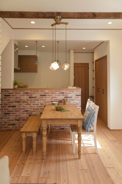 【センターテーブル】 天然木 パイン 引き出し 収納 おしゃれ 温かみ リビング スペース 自然 美しさ 使い勝手拍卖