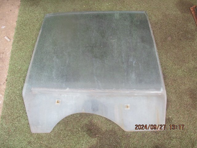 (0303)GC110 ケンメリ スカイライン リア右側ドアガラス ウィンドウ拍卖