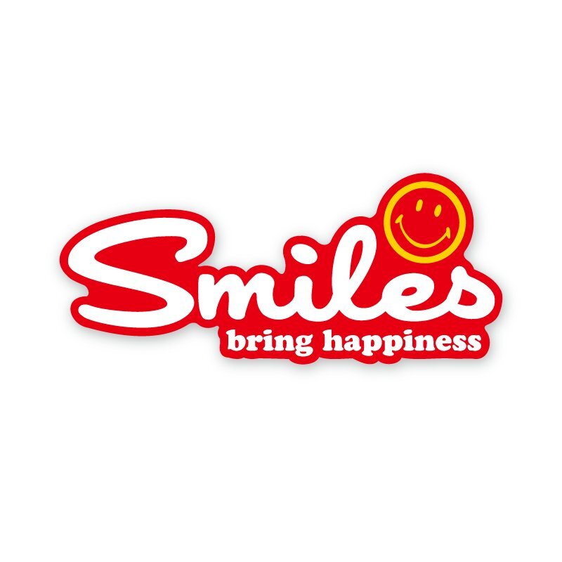 ハッピー♪スマイル ステッカー 1枚 10cm 赤 アメリカン スクーター キャリーケース ことわざ 名言 雑貨 デカール シール拍卖