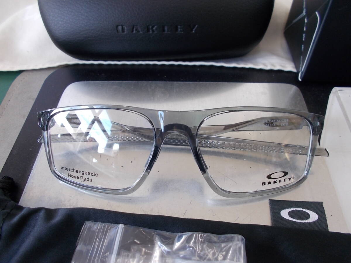 OAKLEY オークリー BAT FLIP 超かっこいい 眼鏡フレーム OX8183-0258 Grey Shadow 大きめサイズ拍卖