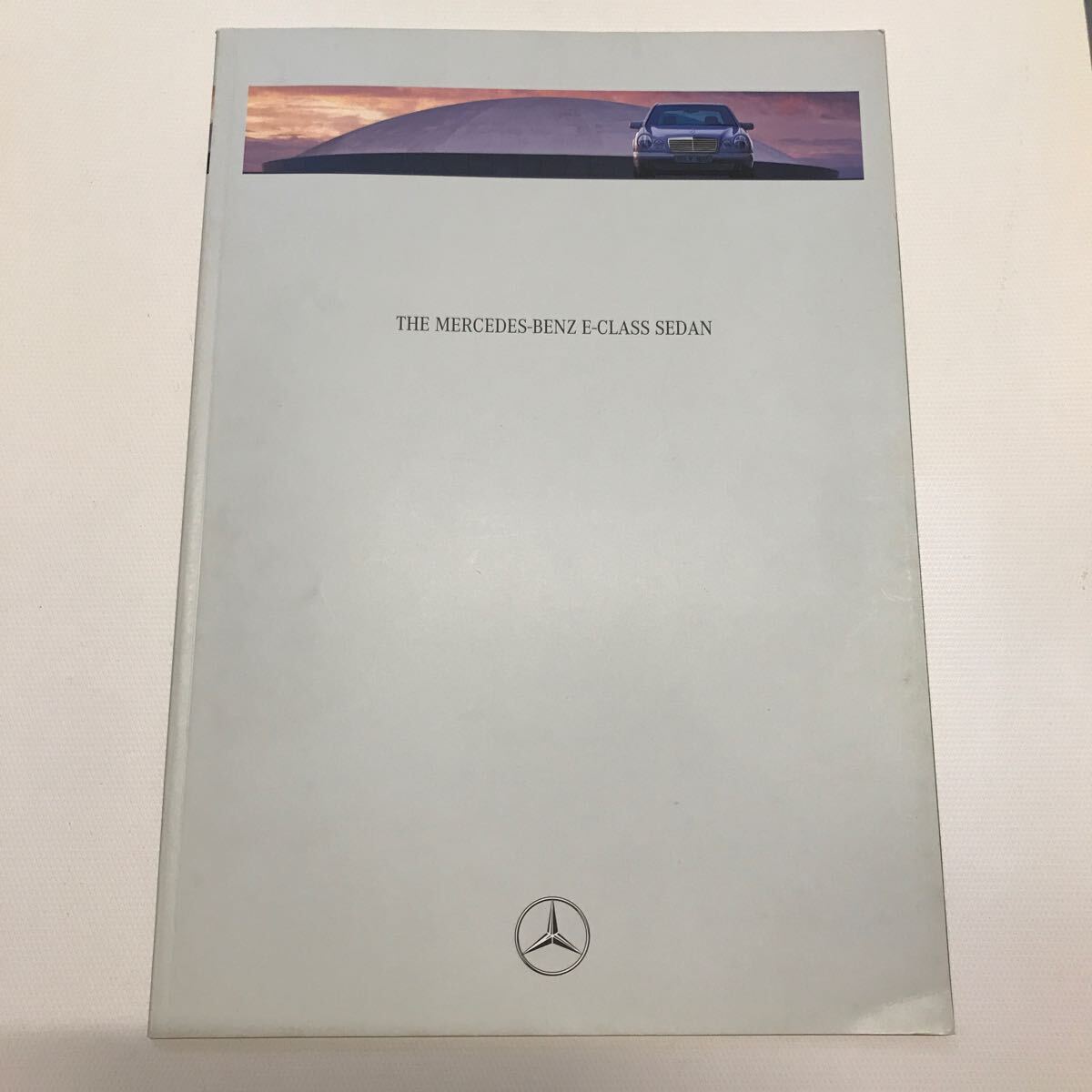 美品!メルセデスベンツ Eクラス(W210前期) 1995年10月発行版 厚型カタログ 40ページ E230 E320 E320アバンギャルド 主要緒元等 希少!拍卖