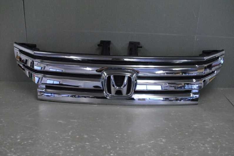 ステップワゴン スパーダ Z 4WD 前期 (RK6) 破損無 取付OK 動作保証 メッキ フロントグリル ラジエーターグリル イルミ付 s004563拍卖