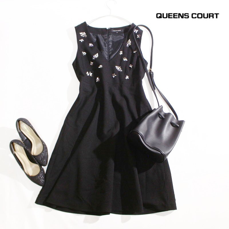 美品 クイーンズコート QUEENS COURT 合物 上品 ビジュー 刺繍 ポリエステル スーツ Vネック ノースリーブワンピース フレア ブラック 黒拍卖