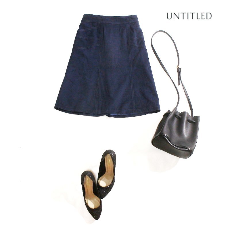 美品 アンタイトル UNTITLED 株) ワールド 秋 冬 上品 スエード タッチ 膝下丈 Aライン スカート レザースカート 9号 2 ネイビー 紺 綺麗め拍卖