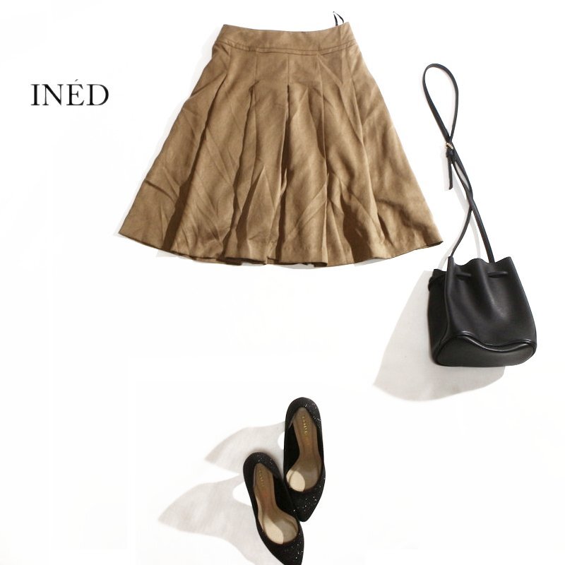 美品 イネド INED 株) フランドル 秋 冬 上品 スエード 膝下丈 フレアスカート Aライン レザースカート 7号 S キャメル ブラウン 綺麗め拍卖