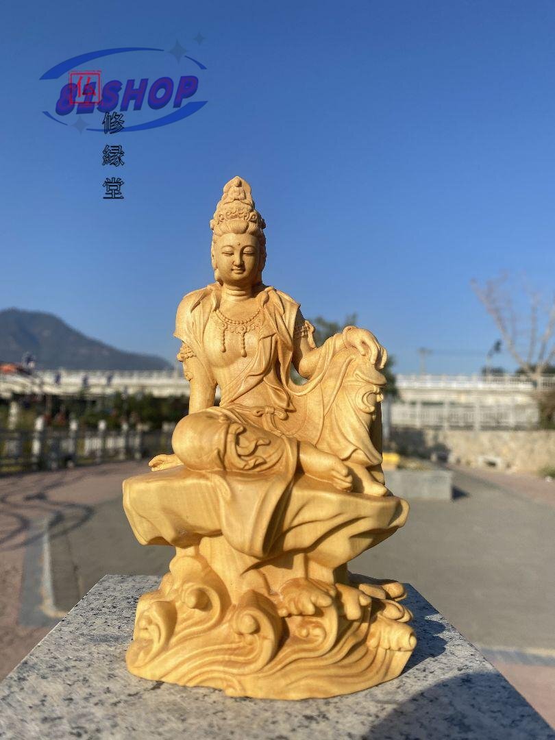 珍品 自在観音菩薩 水月観音 置物 供養品 木製仏像 精密細工 工芸品拍卖