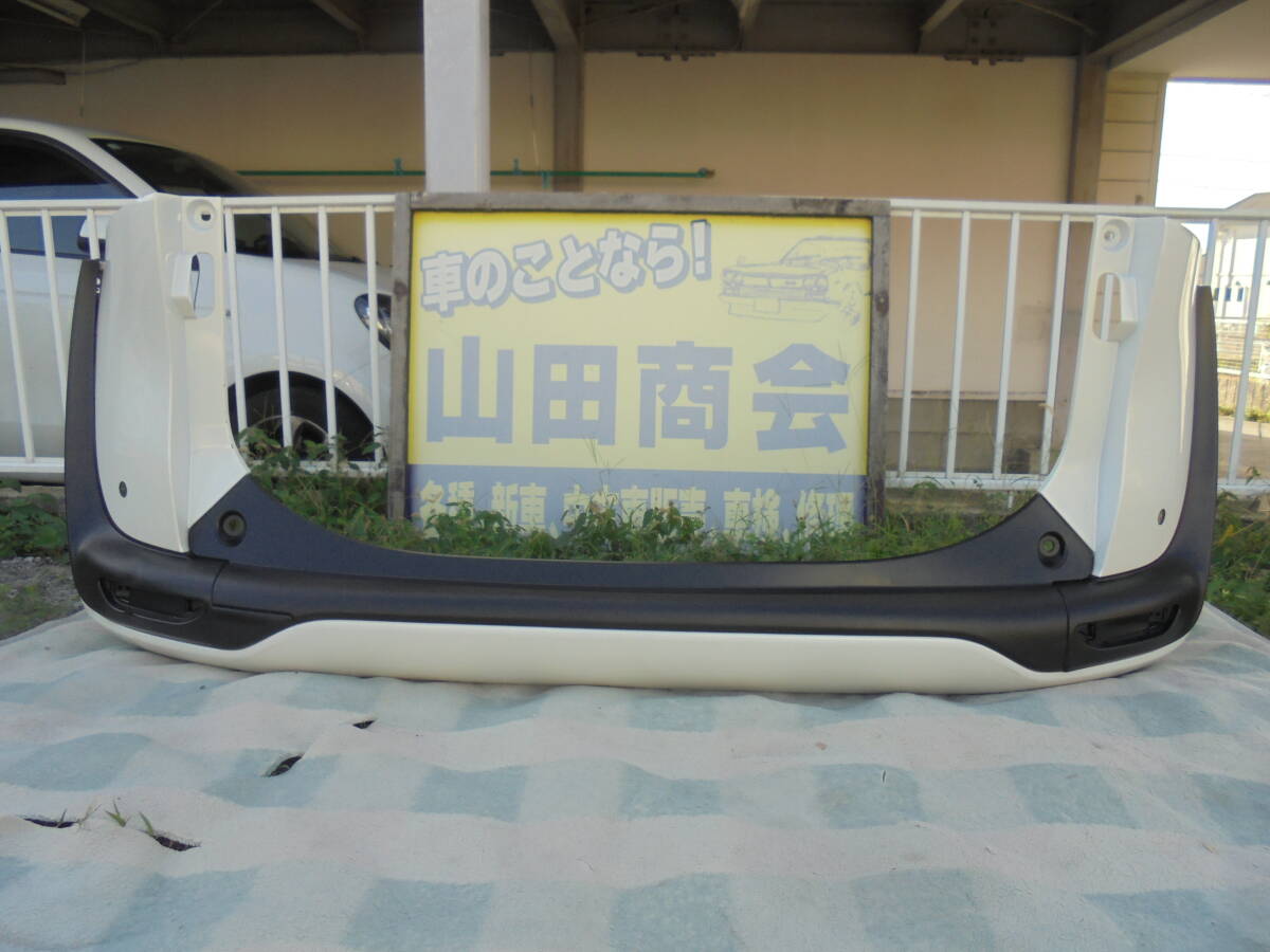 シエンタ NSP170G.NSP172G.NCP175G.NHP170G 純正 リアバンパー 52159-52770 ☆送料格安 ☆要確認 6778拍卖