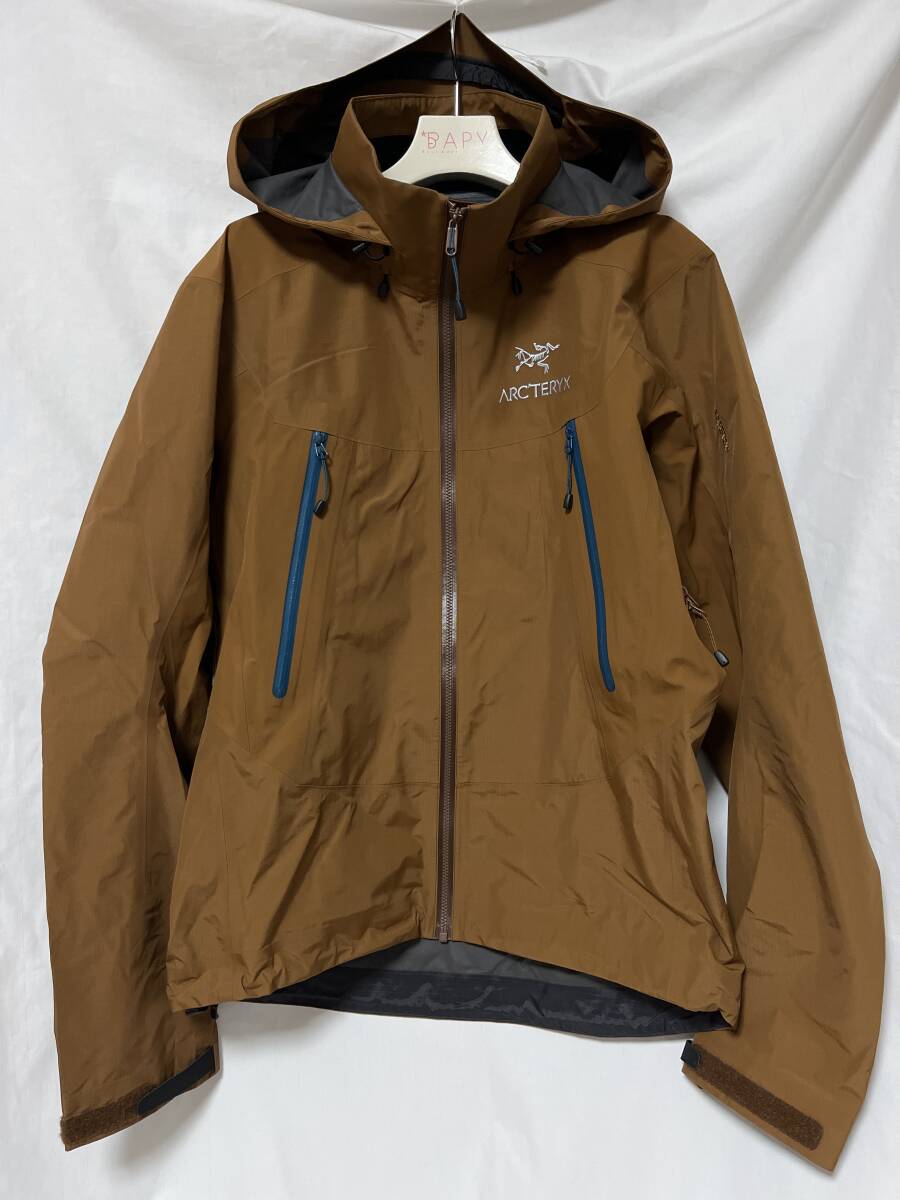 2016 ARC'TERYX GORE-TEX BETA SL HYBRID JACKET XS (O-6-9)拍卖