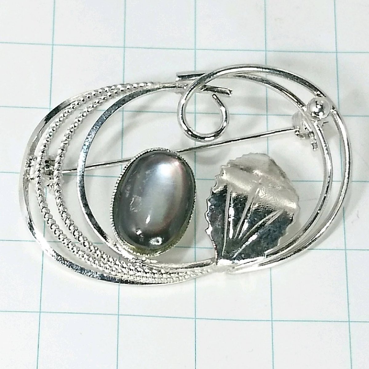 送料無料)ビンテージ☆デザインブローチ☆アンティーク ブローチ A25923拍卖