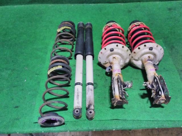 フィット DBA-GE8 ストラット・アブソーバーセット(1台分) YR585拍卖