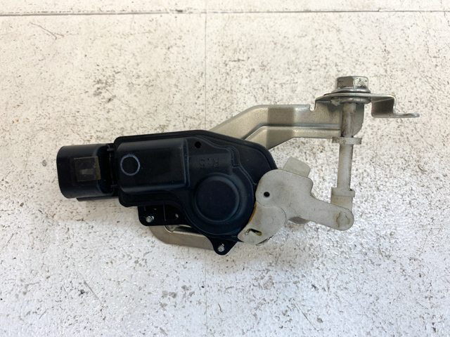 ダイハツ ムーヴカスタム RS CBA-L175S AT KF 純正 フェール リッドパネルロック アクチュエーター拍卖