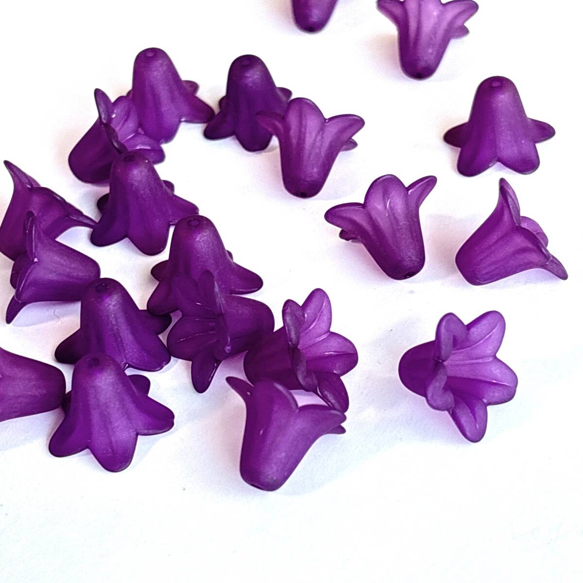 5枚の花弁 アクリルビーズ 20個 パープル拍卖