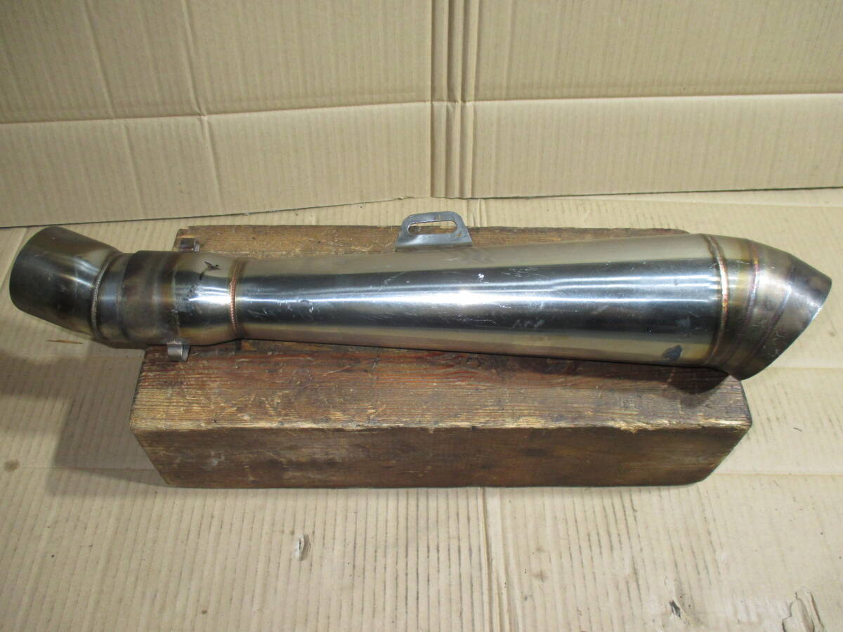 汎用 サイレンサー 検) 差し込み口 60 φ mm CB400SF GSXR 400 GSX インパルス XJR 400 1200 1300 ZRX ZXR モンキー ゼファー GSF 拍卖