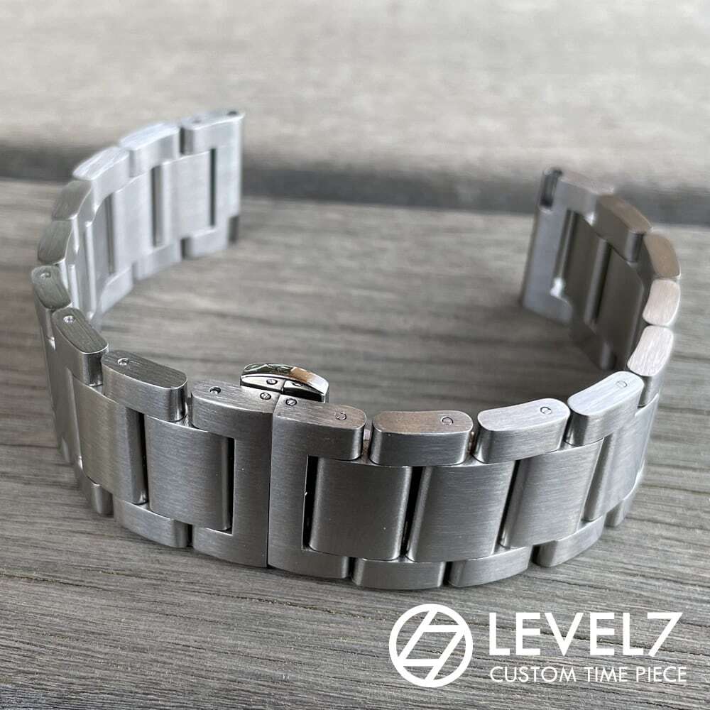 【ラグ幅:24mm】無垢ステンレス 3連 ブラッシュシルバー/つや消し バタフライバックル 替えベルト 腕時計用 3LB LEVEL7拍卖
