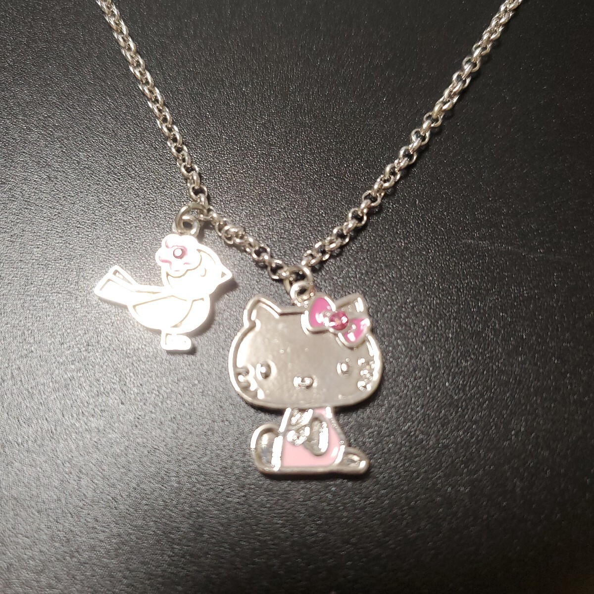 HELLOKITTY ペンダント jewelberry funberry 横座り シルバー ハローキティ SANRIO ジュエルベリー タグ付新品未使用 ネックレス拍卖