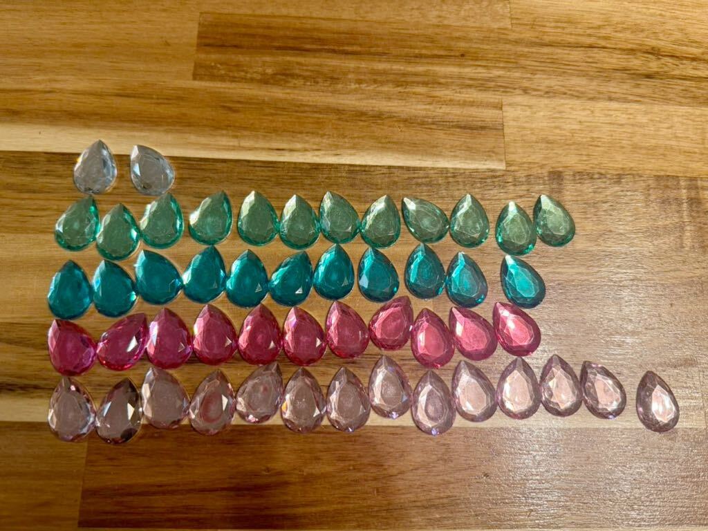 ラインストーン アクリル 涙型 約2.3×2.1cm ライトピンク14個 ピンク11個 グリーン11個 ライトグリーン12個 シルバー2個 手芸 パーツ拍卖