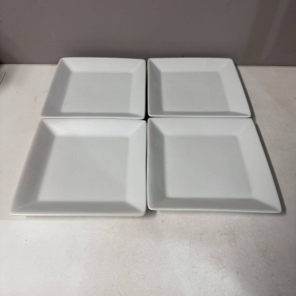 スクエアプレート 角皿 角小皿 4枚 白い食器 マットタイプ ホワイトプレート拍卖