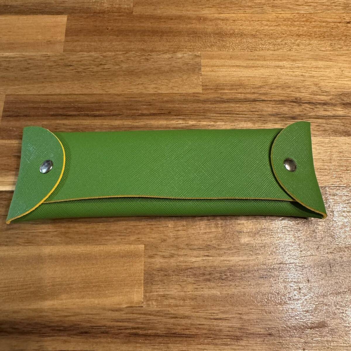 ペンケース 小物入れ グリーン×イエロー拍卖