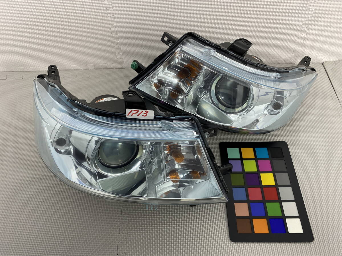 1713 * 青みがかった * ワゴンR スティングレー MH23S ヘッドライト 左右 HID 100-59191 * インボイス対応可 拍卖