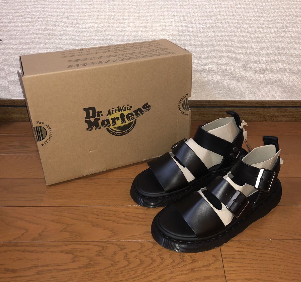 新品 Dr.Martens GRYPHON STRAP SANDAL 15695001 23cm UK4 US5 EU37 ドクターマーチン グリフォン ストラップ レザー サンダル 黒 ブラック拍卖