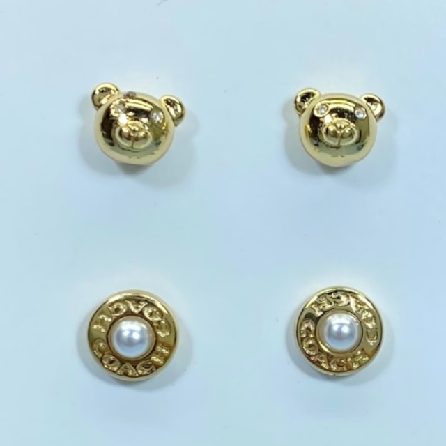 COACH コーチ 2点セット ピアス アクセサリー ジュエリー 小物 ロゴ クマ モチーフ ラインストーン GP パール ゴールド拍卖