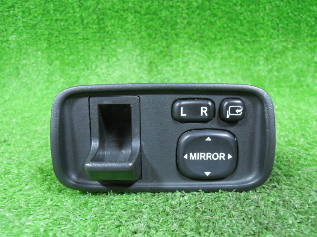 トヨタ ファンカーゴ NCP20 電動格納 ドアミラースイッチ 中古 183575 777452 配線9本 カプラー付き カバー付き 15307拍卖