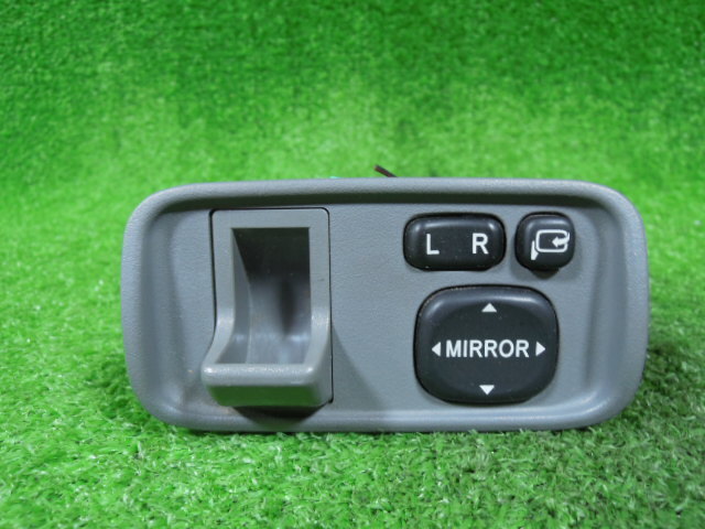 トヨタ ファンカーゴ NCP20 電動格納 ドアミラースイッチ 中古 183575 777452 配線9本 カプラー付き カバー付き 15309拍卖