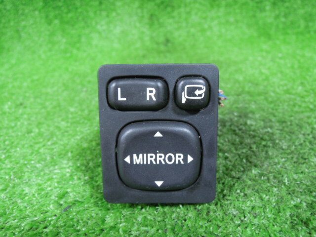 トヨタ イスト NCP61 電動格納 ドアミラースイッチ 中古 183575 769747 配線9本 カプラー付き 15325拍卖