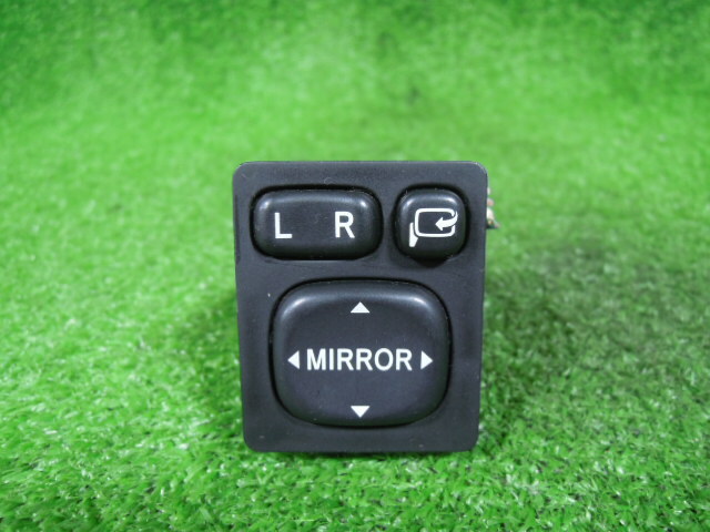 トヨタ イスト NCP60 電動格納 ドアミラースイッチ 中古 183575 769747 配線9本 カプラー付き 15327拍卖