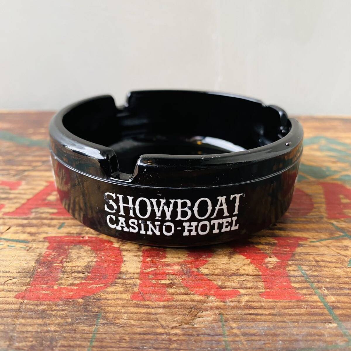 【USA vintage】advertising ashtray SHOWBOAT CASINO-HOTEL アドバタイジング灰皿 アメリカビンテージ拍卖