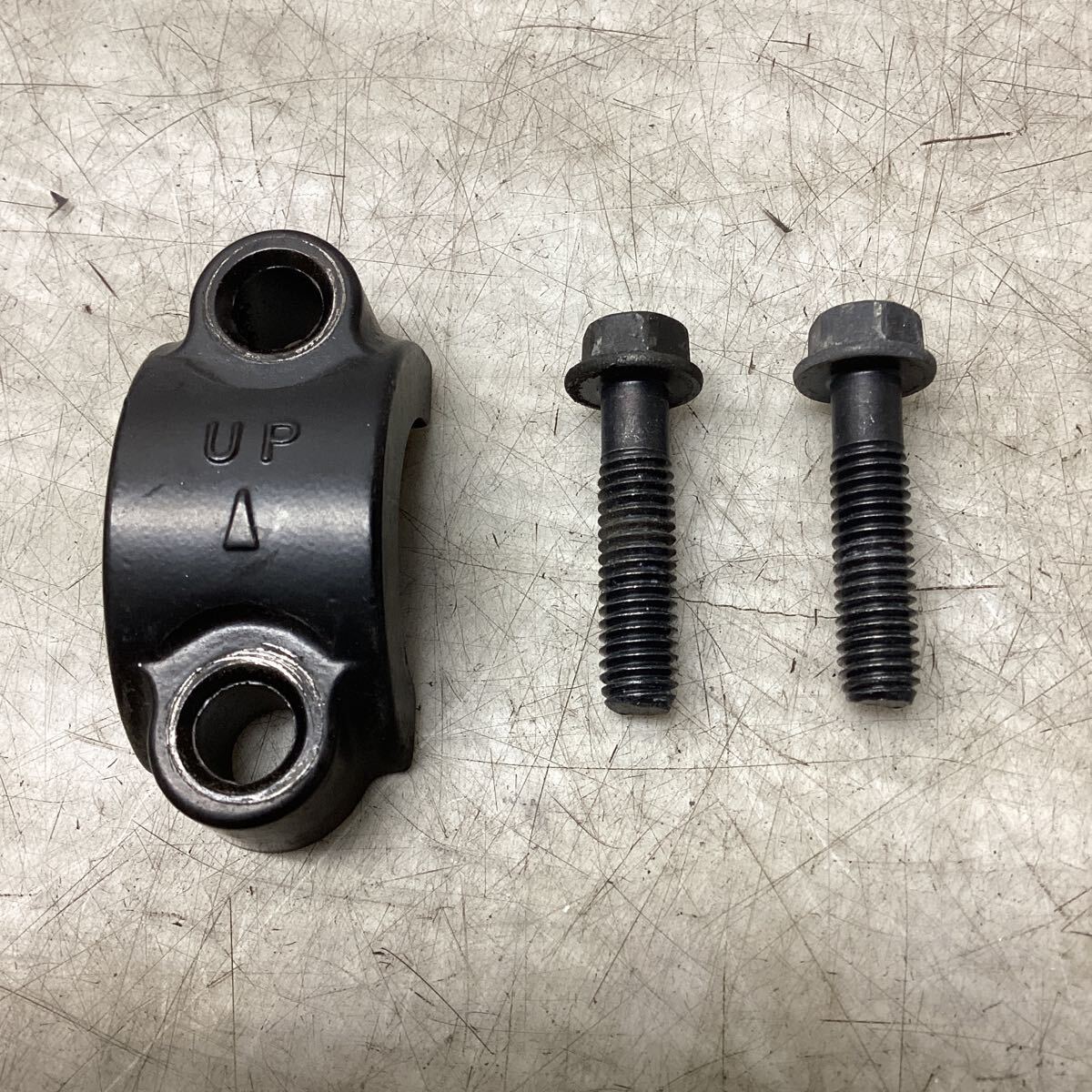 M45-15 スズキ アドレスV125S CF4MA マスターシリンダークランプ 純正部品拍卖