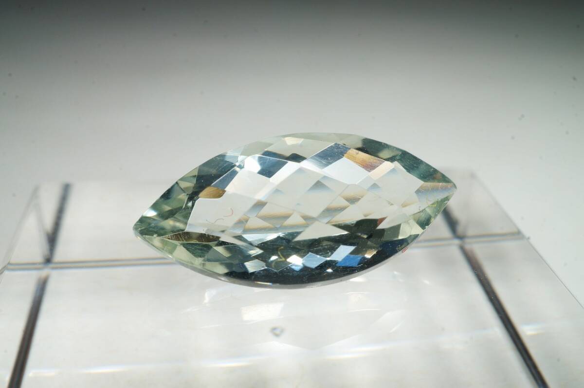 【限定価格!早い者勝ち!】希少!極上天然グリーンアメジスト(紫水晶)高透明度ルース3.04ct希少!甲府で研磨加工拍卖