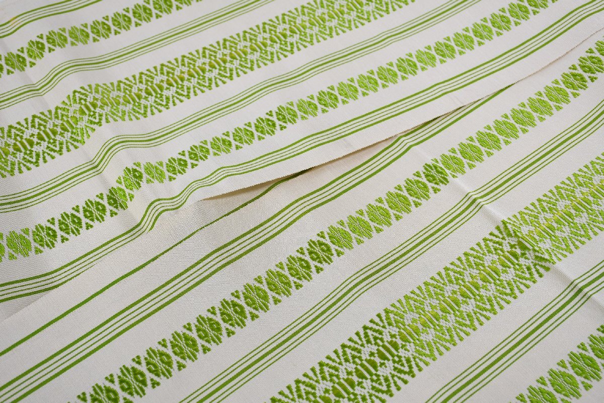 袋名古屋帯 博多織 白 緑 献上柄 正絹 帯丈374cm ★着物屋 ne-11869 桜庭呉服店拍卖