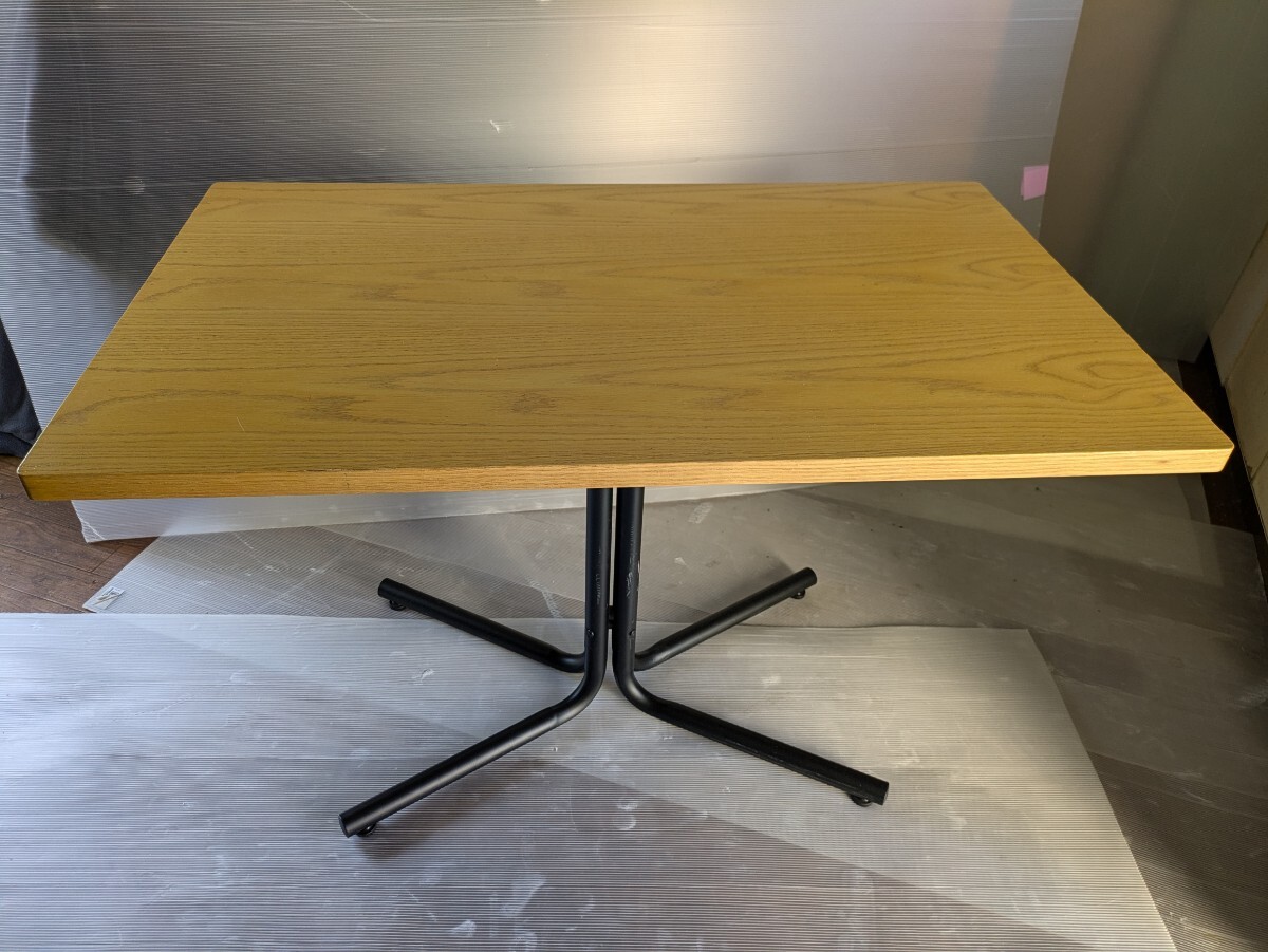 ★福岡市及び県内一部地域限定★東谷 ダリオ カフェテーブル ナチュラル END-224TNA 机 デスク カフェ 部屋 ダイニング キッチン 食卓 家具拍卖