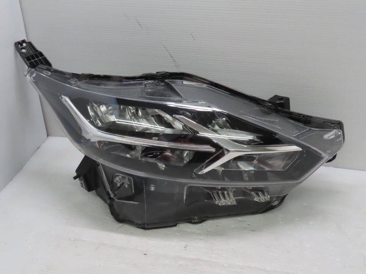 美品/小傷程度 D【N2639】B44W/B45W デイズ ハイウェイスター LED ヘッドライト右【26010-7ME0A/KOITO 100-23776 刻印:B】拍卖