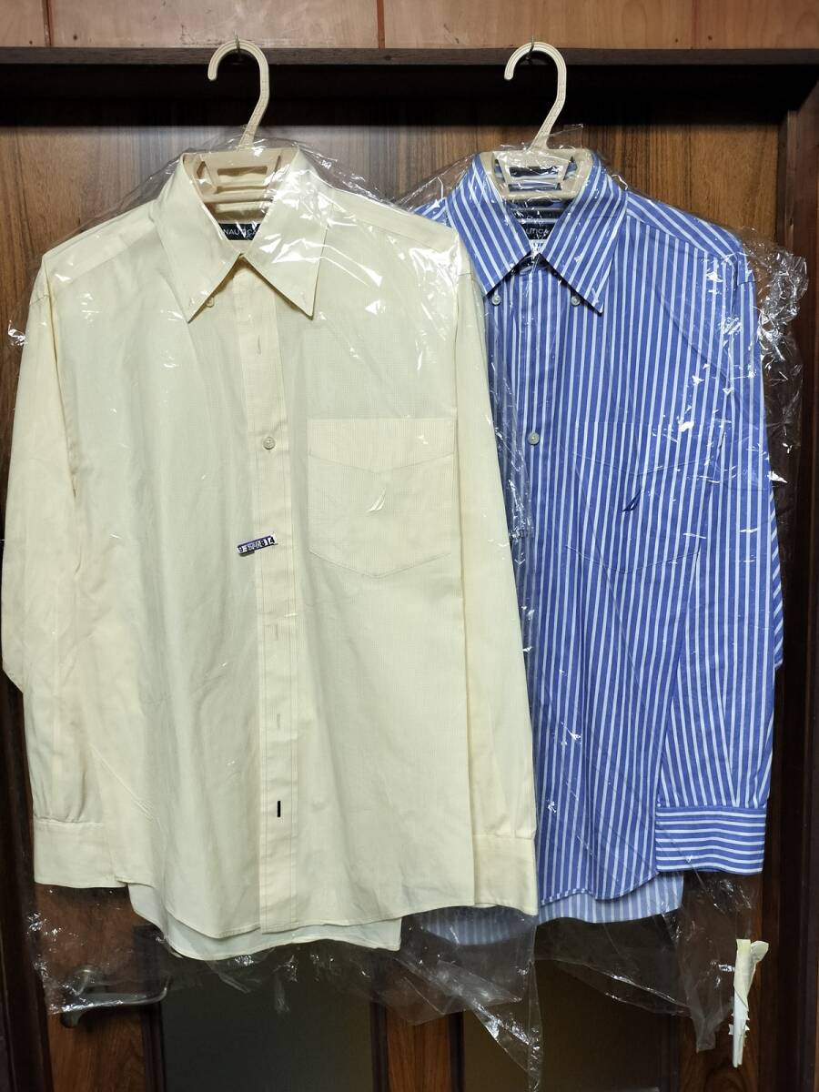 爽やかな色合いです~Nautica(ノーティカ)ワンポイント付きボタンダウンシャツ2枚セット ロンドンストライプと細かなチェック生地拍卖