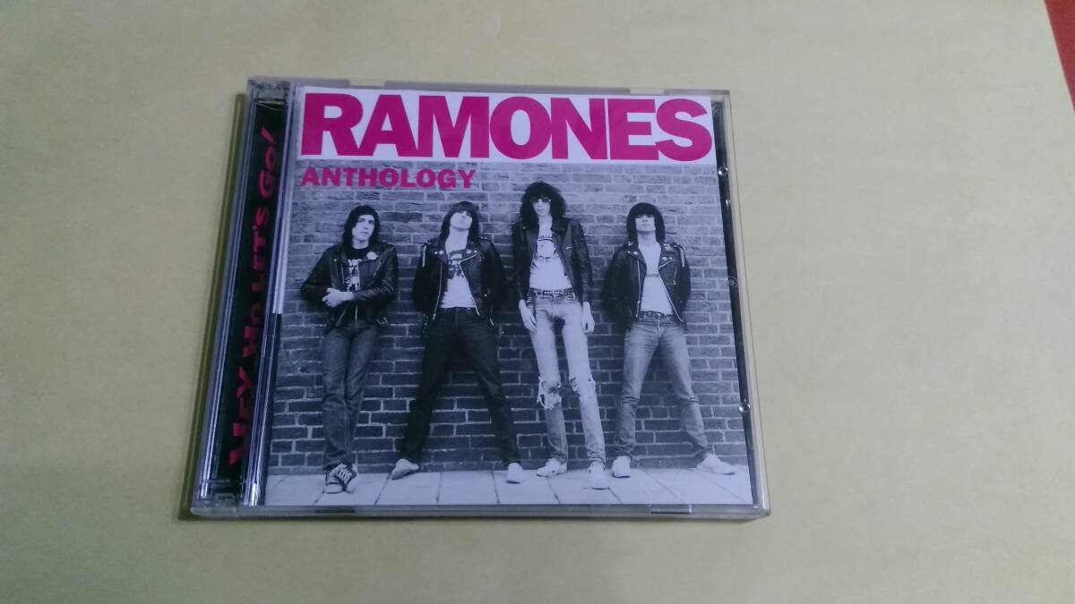 送料込 Ramones ‐ Anthology☆Descendents Screeching Weasel Teen Idols Sex Pistols Buzzcocks Damned New York Dolls Vibrators 拍卖