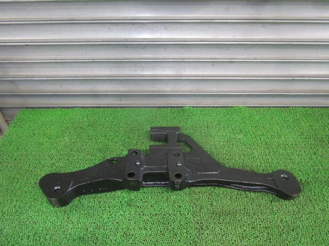 日野大型車 プロフィア LKG-FW1EXBG 右リアリアスプリングビームブラケット S480N-E0081 AD0334 TTT /41764拍卖