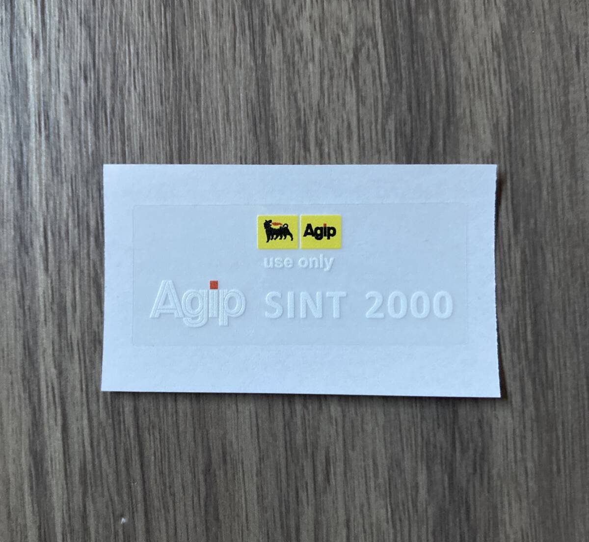 送料無料 Agip Sint 2000 Motorcycle Tank アジップ タンク ステッカー 50mm x 20mm ホワイト拍卖