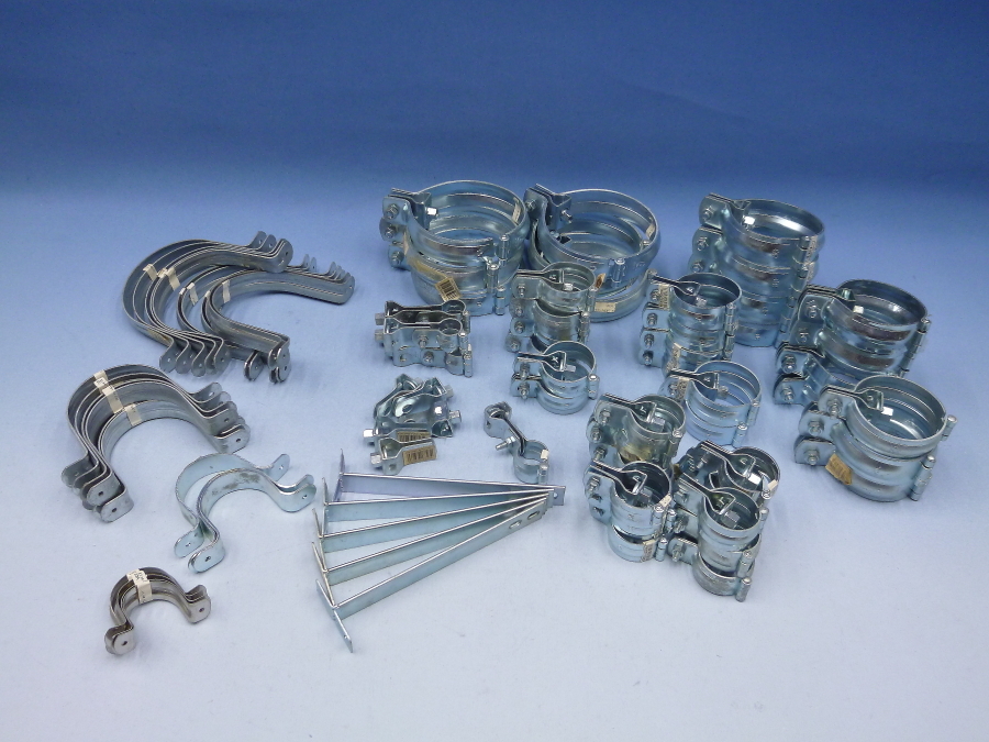 ●らく吊りエースタン付 ●サドルバンド ●T字足2ツ穴200mm ●タンバックルE蝶番用 W3/8×25 未使用拍卖